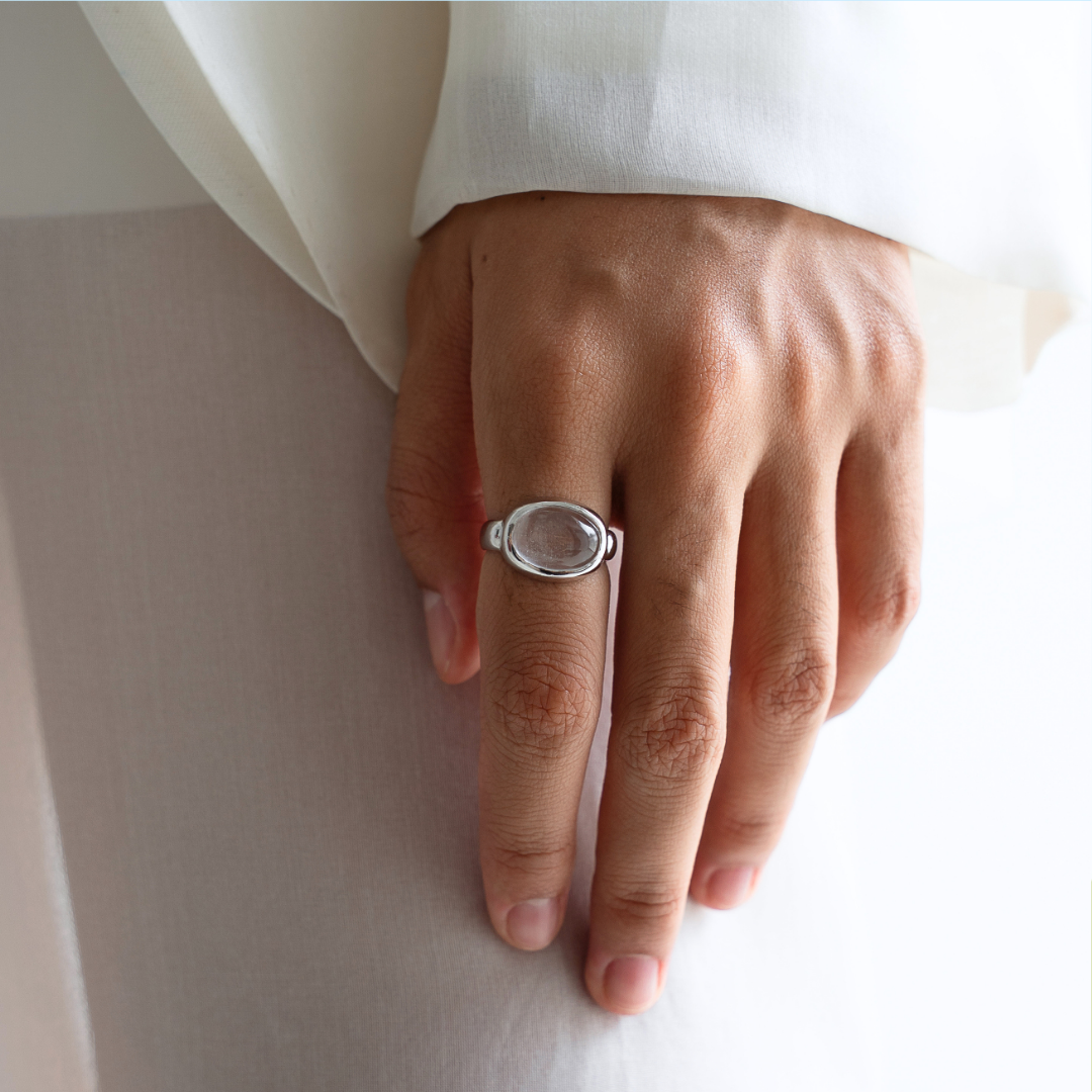 MONOCHROME CLEAR QUARTZ RING