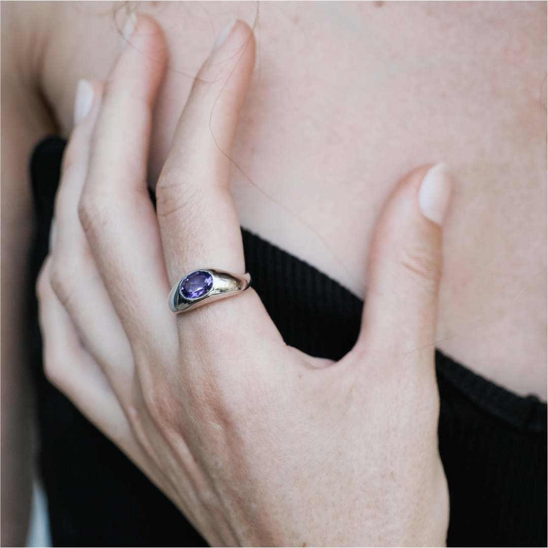 CURVE AMETHYST RING