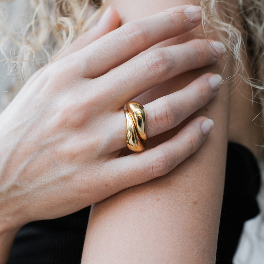 CURVE RING