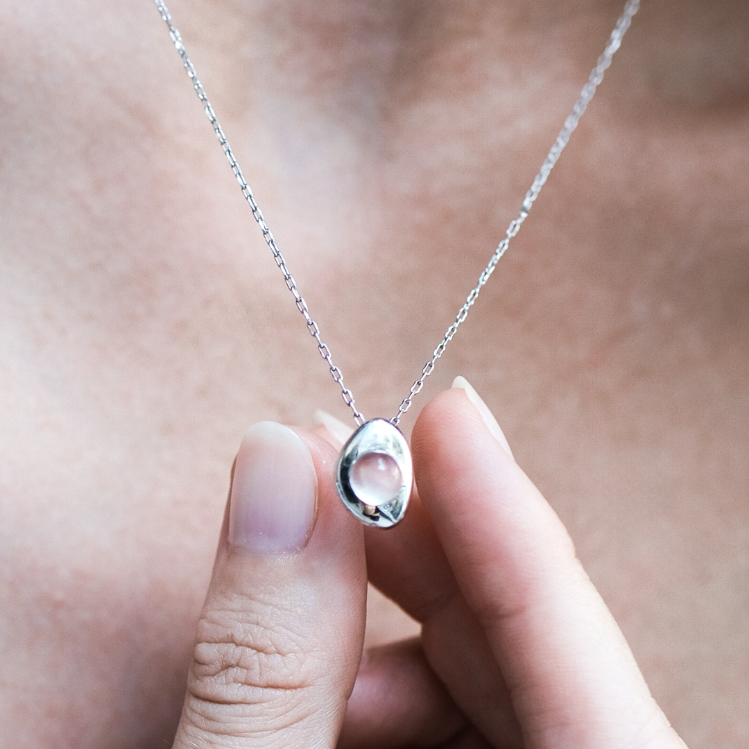 DEW NECKLACE