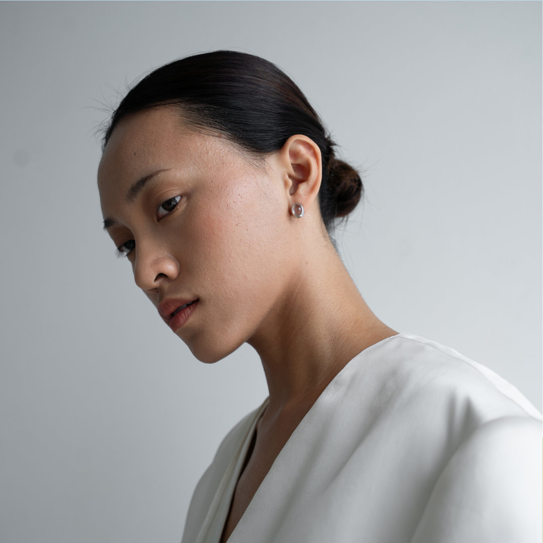 MONOCHROME CLEAR QUARTZ EARRINGS
