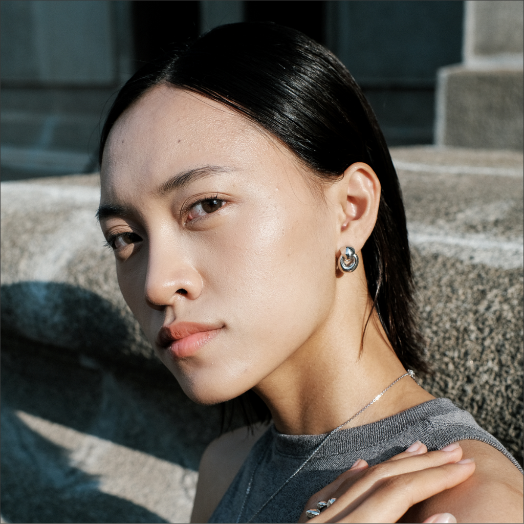 KNOCKER EARRINGS