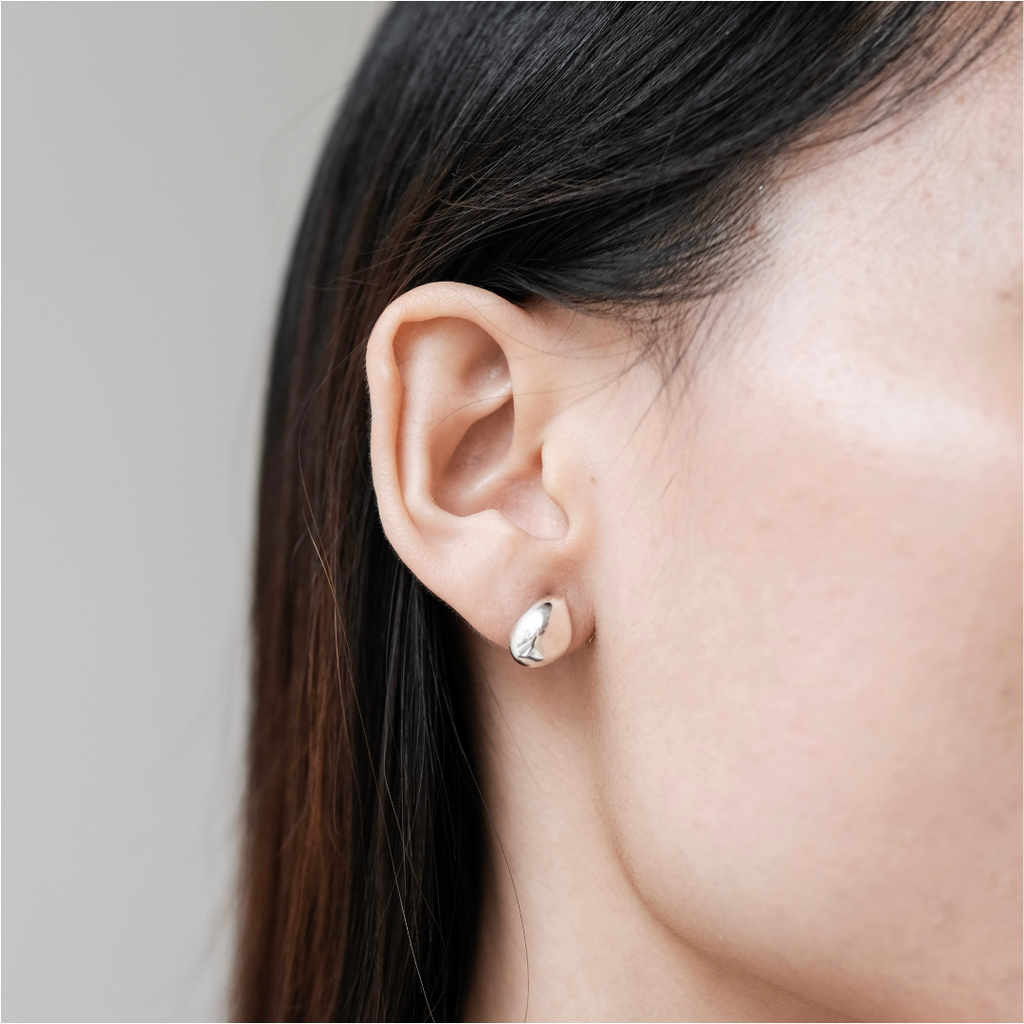 DROP EARRINGS